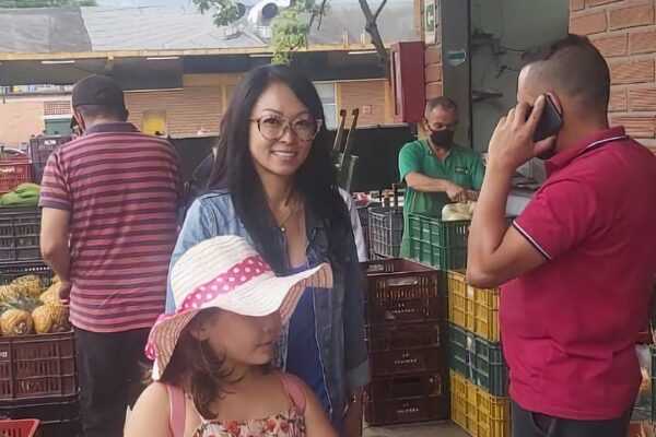 Friut Tasting & Comuna 13 - Image 2